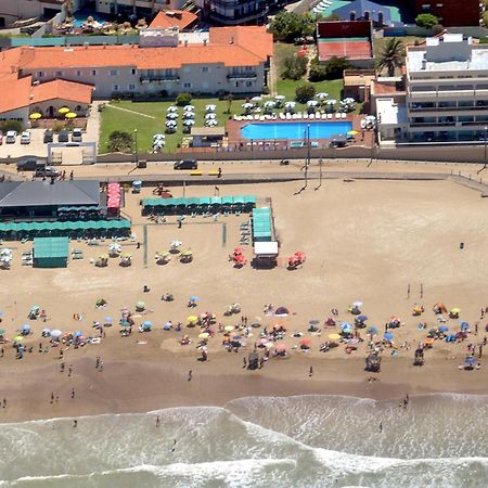 108 Y El Mar - Hotel Tejas Rojas Villa Gesell Exteriör bild