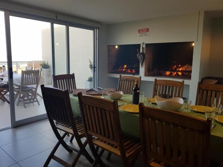 108 Y El Mar - Hotel Tejas Rojas Villa Gesell Exteriör bild